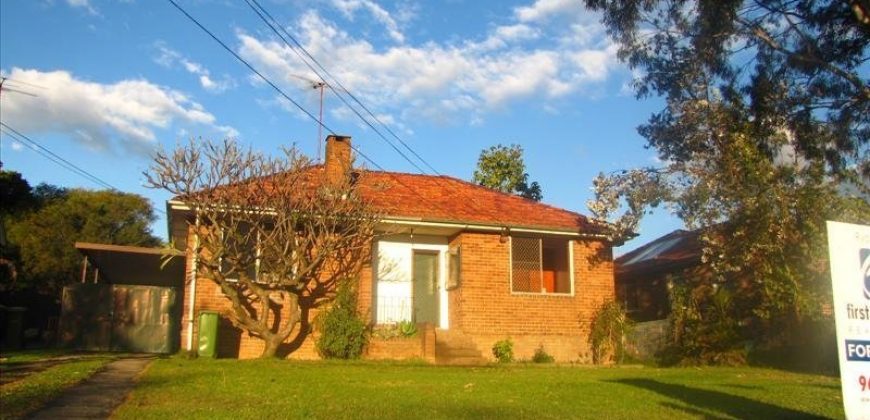 Walking Distance to Rydalmere CBD, Aldi, Schools, and Buses…