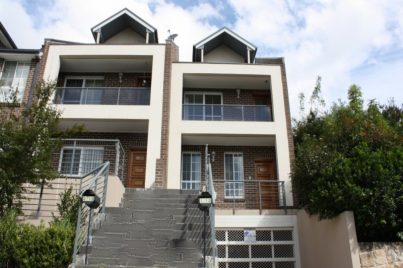 Low Maintenance Boutique Townhouse! Great Investment Return $550 P/W
