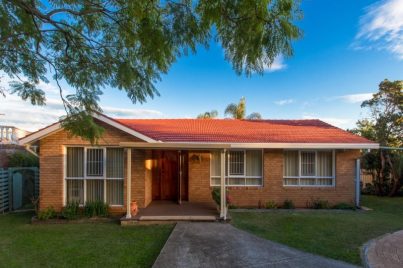 Charming, premium SINGLE STOREY Brick Cottage with Olympic Park views;