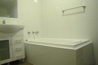 Under Contract, Please Contact Agent! Open