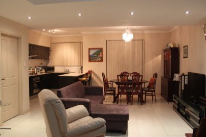 Owner want it sold yesterday! Open: 12:00pm-12:30pm Sat