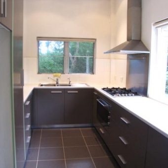 Recently renovated, minutes walk to station