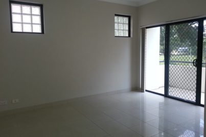 Top Floor 2 Bedroom Full Brick Unit !!