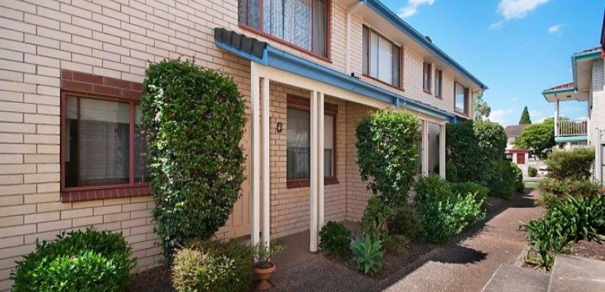 Great Family Home and Walking Distance to Dundas Primary…