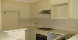 TOP FLOOR 2 BEDROOM UNIT!! AVAILABLE NOW !! SHORT WALK TO TRANSPORT & UNIVERSITY