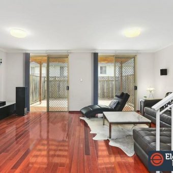 Spacious Full Brick 3 Bedroom Townhouse
