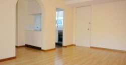 Well Maintained 2 Bedroom Unit In a Boutique Complex. $420 P/W