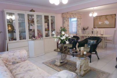 SPACIOUS HOME IN CHOICE LOCATION !!
