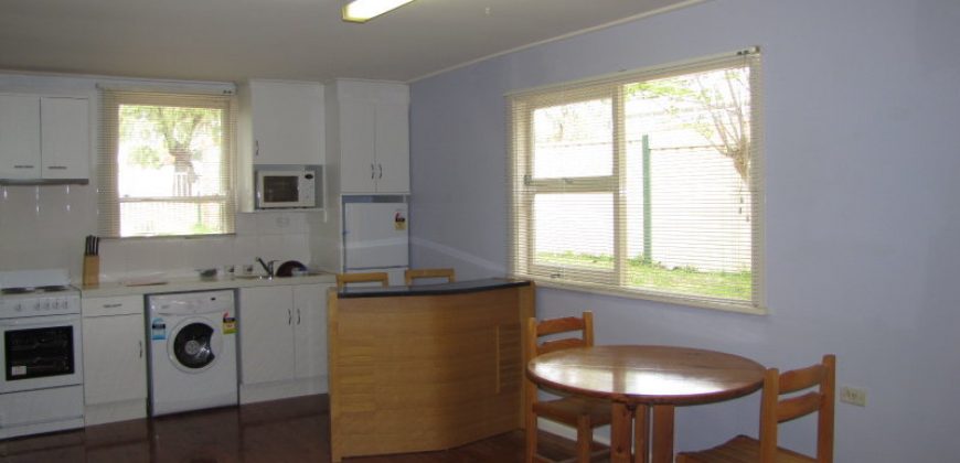 Newly Renovated/Fully Furnished 1 bedroom Granny Flat!!