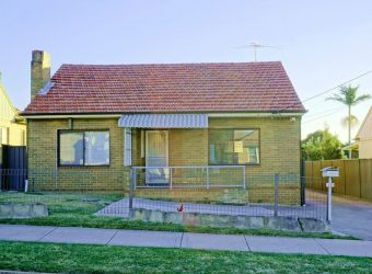 Modern Renovated House In ERMINGTON PRIME LOCATION !!!