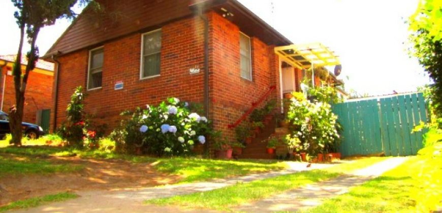 MUST SEE!!HOUSE PLUS GRANNY FLAT!! Open Sat:11:00am-11:30am