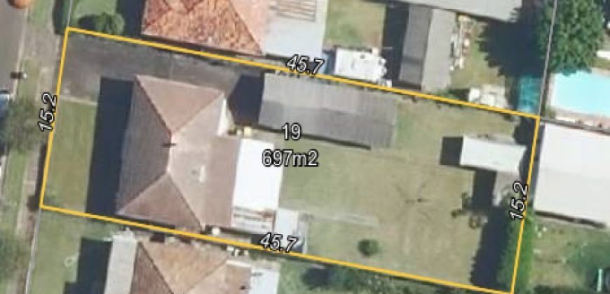 Zoned R3, Approximately 697 m? Leveled Land on the high side of cul-de-sac