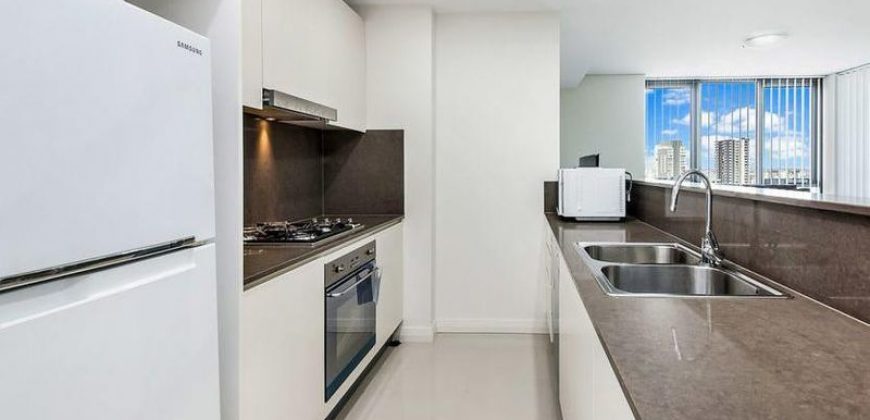 High floor apartment with fantastic view located in heart of Parramatta