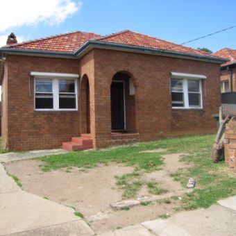 2 Bedroom house for Lease!!In the Central of Ermington!!