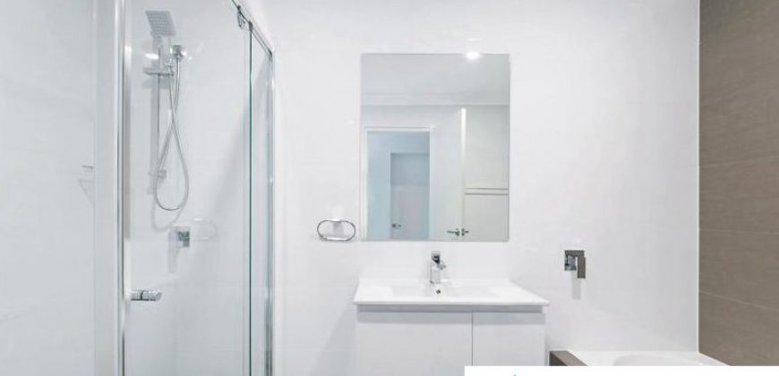 Stunning 2 Bedroom 2 Bathroom Apartment in Heart of Dundas