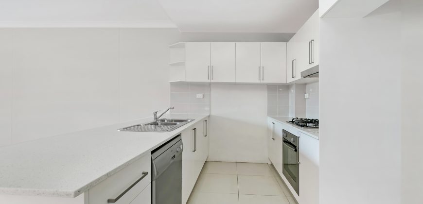 Immaculate two bedroom apartment in Westmead finest location