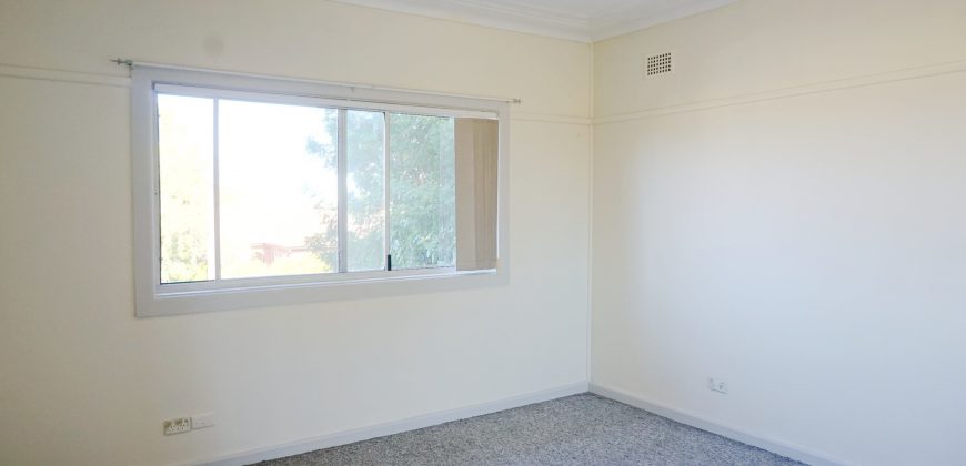 Freshly Painted 3 Bedroom Unit in Rydalmere