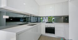 Brand New 3 Bedroom Apartment With Quiet And Convenience Complex In Epping