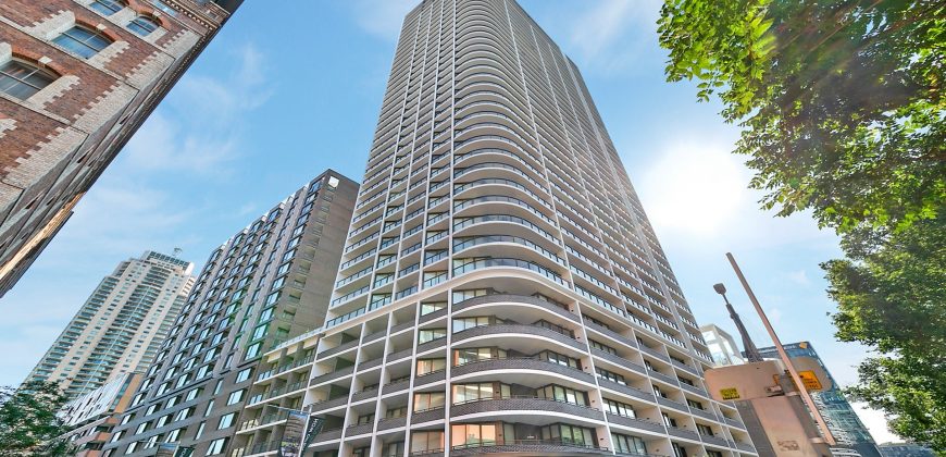 Uninterrupted View at Darling Harbour with Convenient Location to Chinatown and MORE!