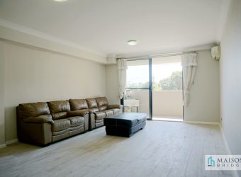 Immaculate 2 Bedroom Unit