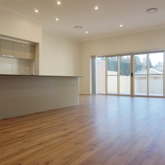 Modern 4-Bedroom Duplex in a convenient Rydalmere Location