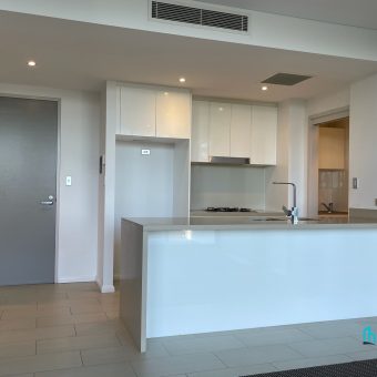 Luxury Two-Bedroom Apartment in Epping Quiet and Convenient Complex
