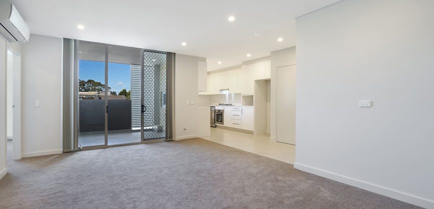 Modern Near New Apartment Located at Rydalmere Convenient Location