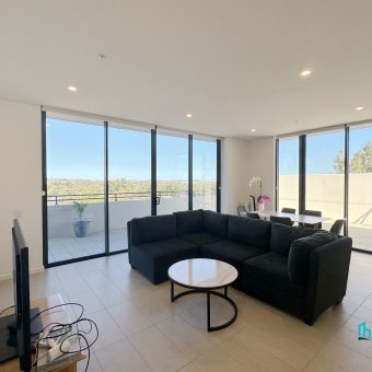 Near New Sunlit Melrose Park Three Bedroom Apartment with City View (First Inspection on the 14th of May)