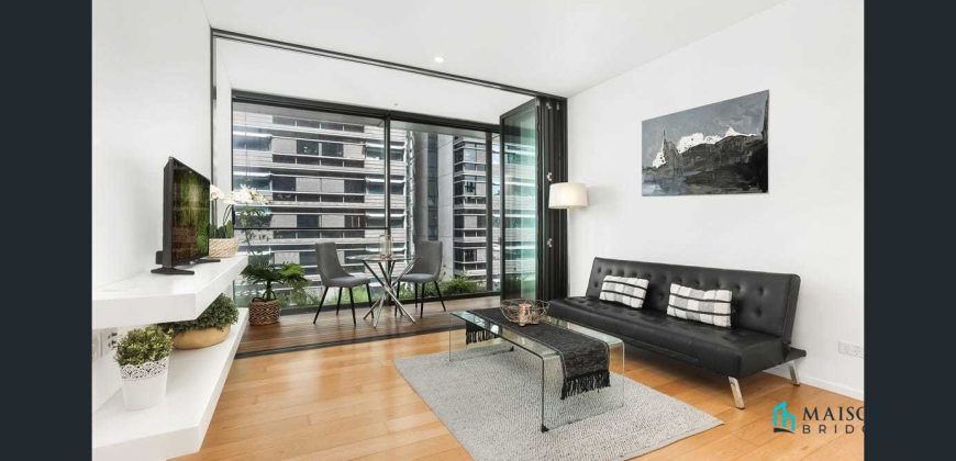 Luxury One-Bedroom Furnished Apartment At Prime Location, Opposite Of UTS!