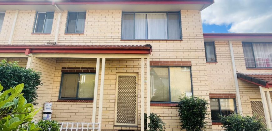3 Bedroom Double Brick Townhouse In Convenience Location Of Rydalmere!