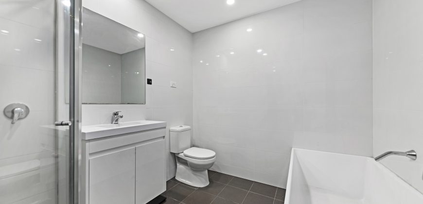 Contemporary Low Density Apartment, Quiet and Convenient Position