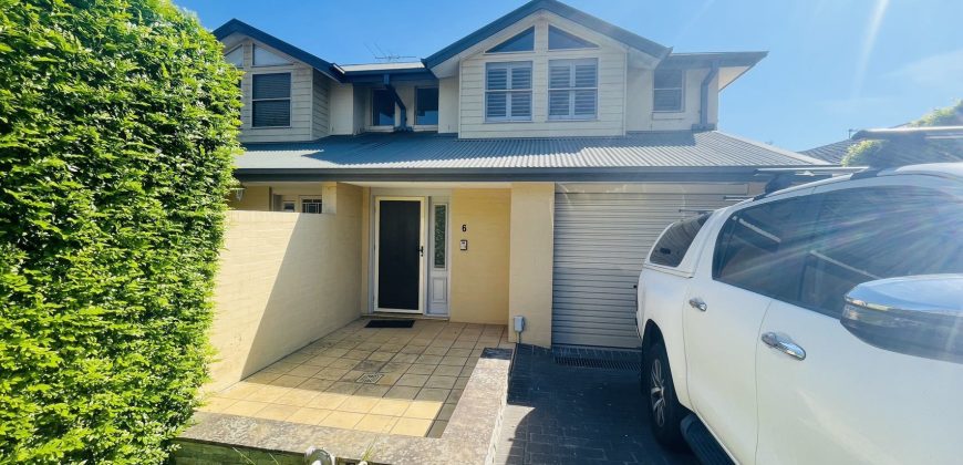 ***Deposit Taken*** 3 Bedroom  Brick Townhouse In Convenience Location Of Rydalmere !