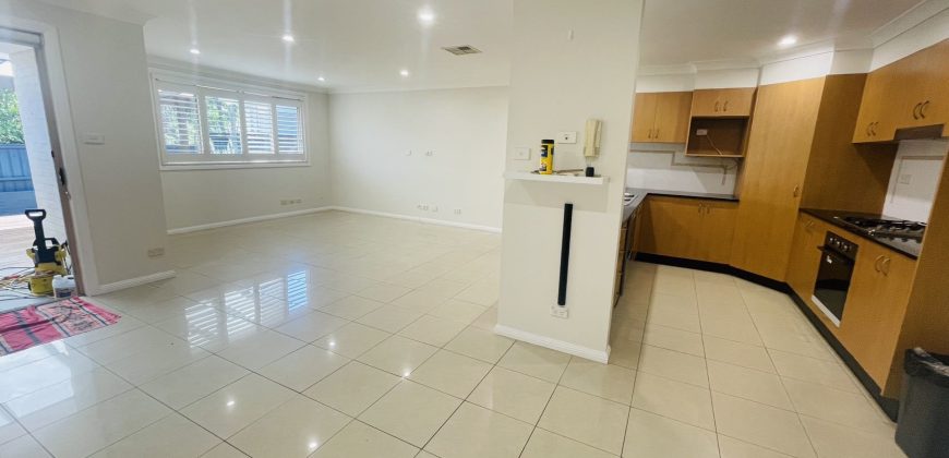 ***Deposit Taken*** 3 Bedroom  Brick Townhouse In Convenience Location Of Rydalmere !