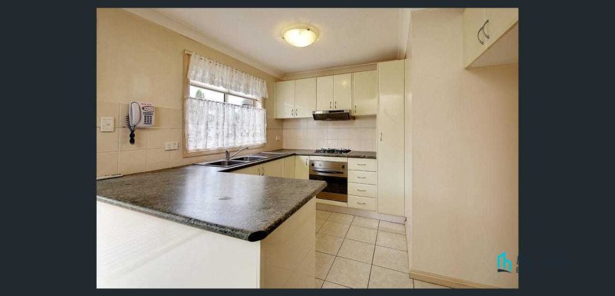 Charming 2-Bedroom Villa- Your ideal Home at 3/14 Gilba Home, Pendle Hill