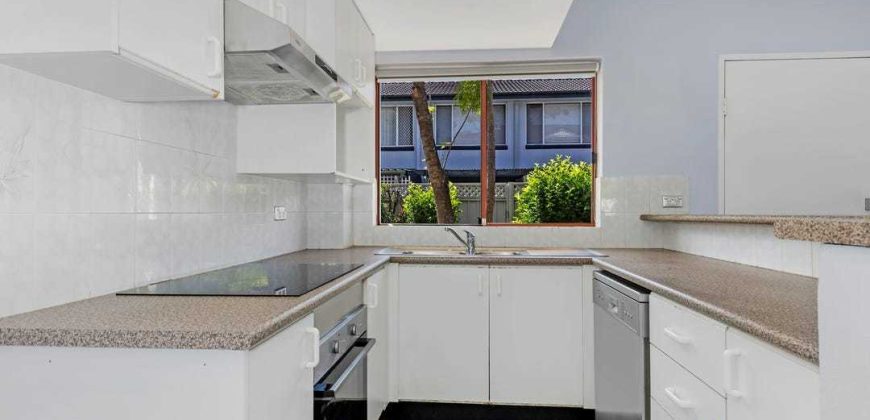 3 Bedroom Double Brick Townhouse In Convenience Location Of Rydalmere!