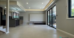 Luxurious Brand New Architecturally Designed 4 Bedroom Duplex