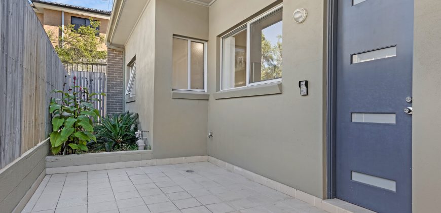 One Common Wall Townhouse with Double Garages! Total 302sqm