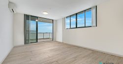 Modern 2-Bedroom Apartment with Scenic Views, Prime Location Near Parramatta