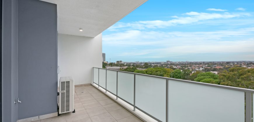 Modern 2-Bedroom Apartment with Scenic Views, Prime Location Near Parramatta