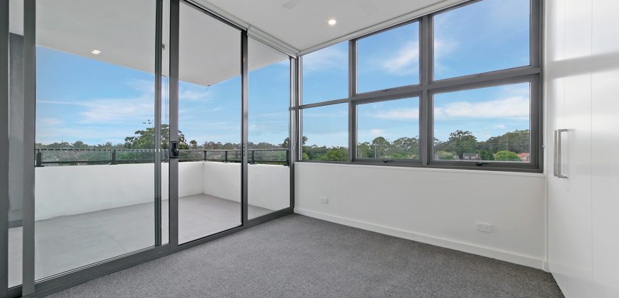 Serene Modern Living in the Heart of High Garden – Eastwood Public School Catchment