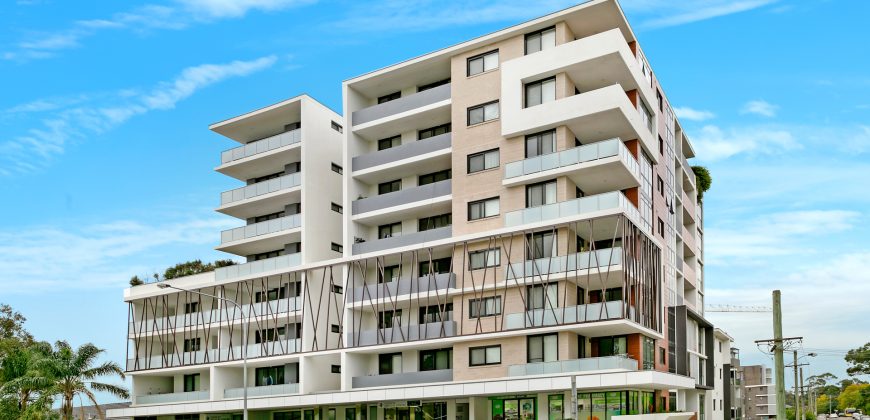 Modern 2-Bedroom Apartment with Scenic Views, Prime Location Near Parramatta