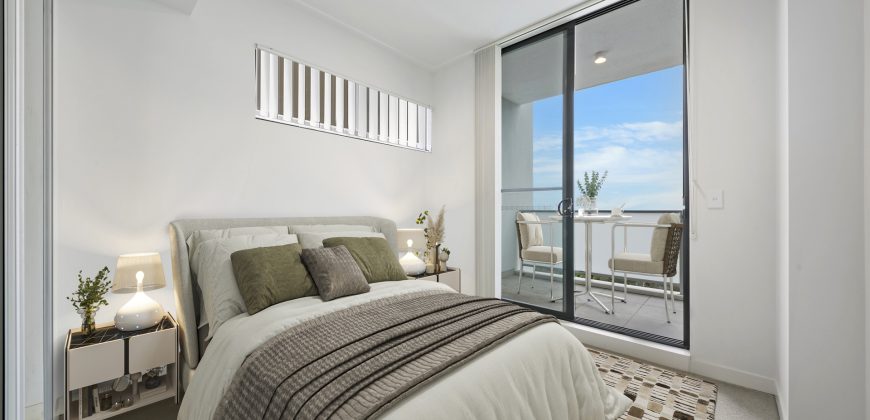 Modern 2-Bedroom Apartment with Scenic Views, Prime Location Near Parramatta