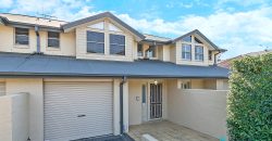 Immaculate Townhouse with Ducted A/C, 150m(approx) to ALDI