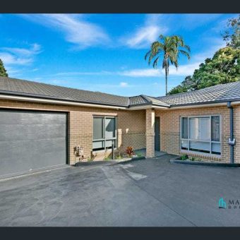 ***Deposit Taken on First Inspection***
Quiet and Oversized Villa Home with Ermington Public Catchment