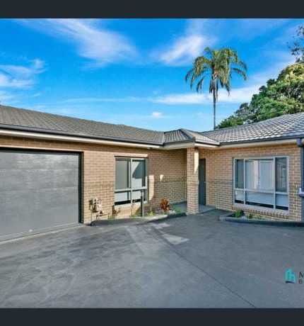 ***Deposit Taken on First Inspection***
Quiet and Oversized Villa Home with Ermington Public Catchment