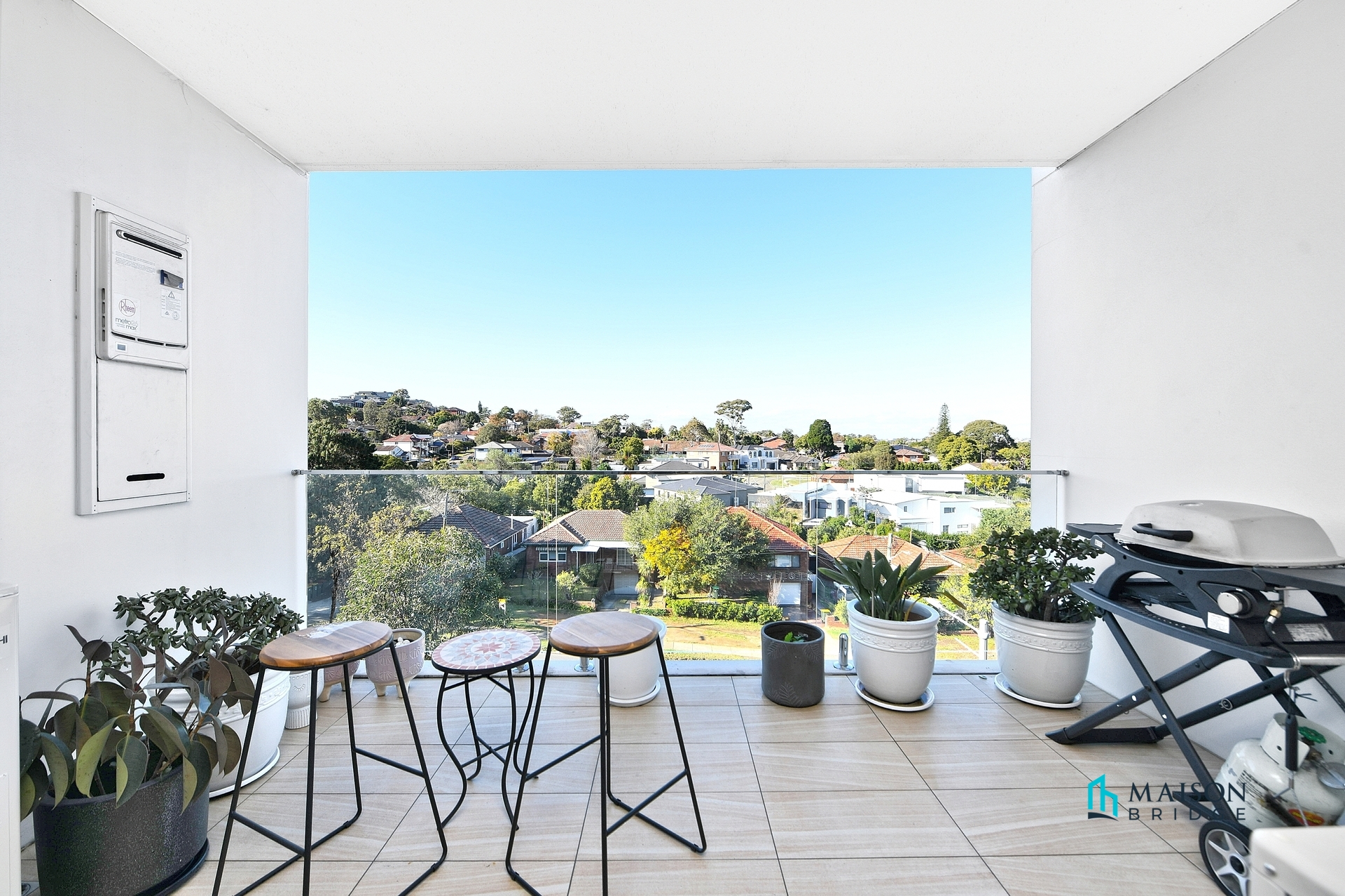 Immaculate Owner Occupier Home with Dual Balconies & Views