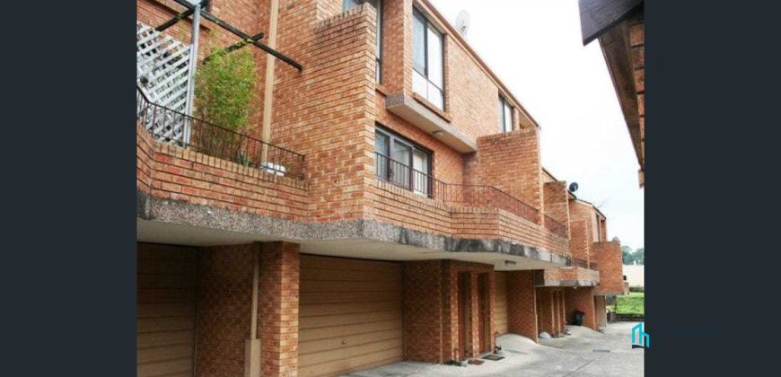 3-Bedroom Townhouse In Carlingford