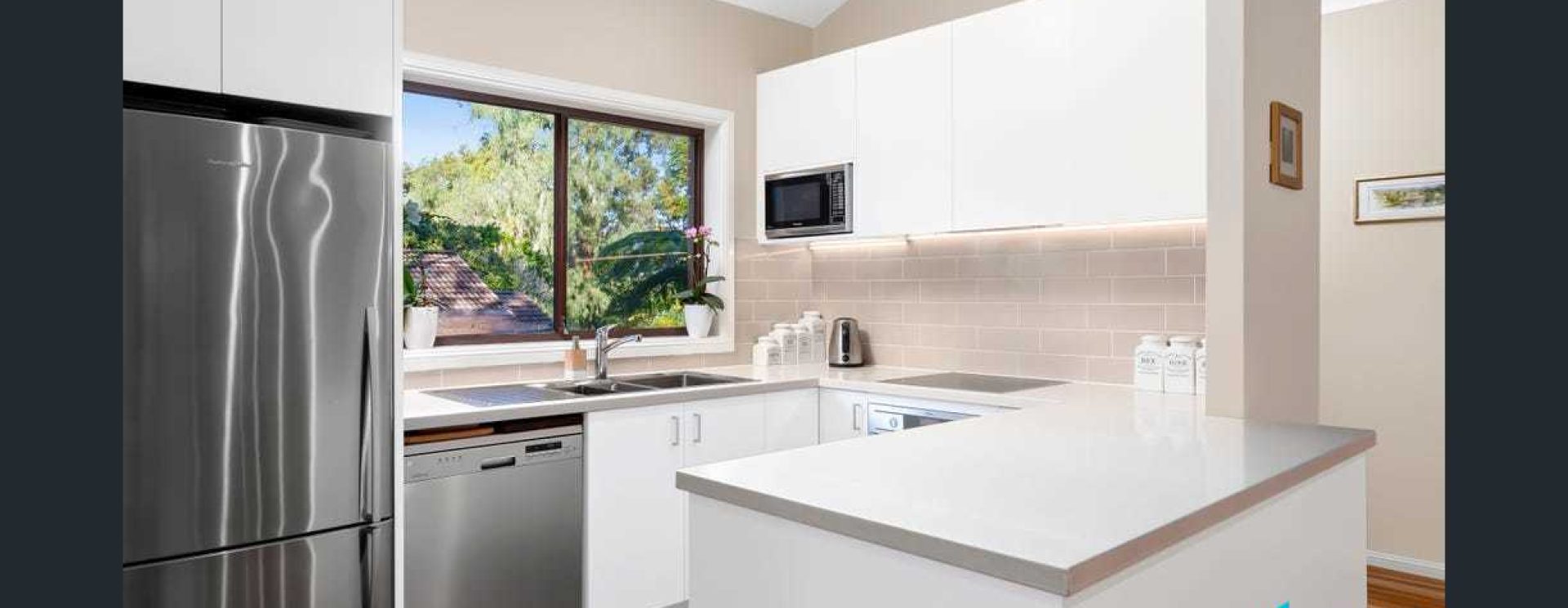 3 Bedroom +1 Bathroom + 2 Car space Family Cosy Villa !
