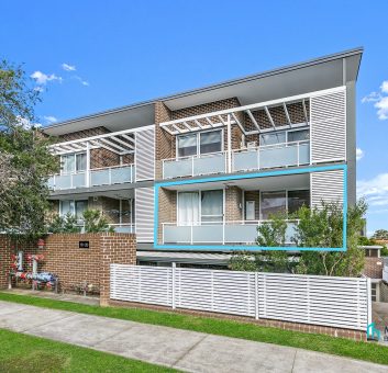 Sold By Alex Cheng & Sandy Shi from “Maison Bridge Property”