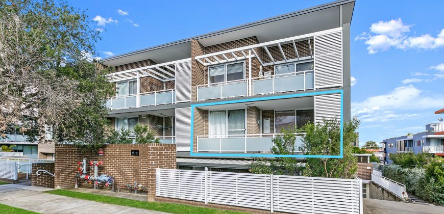 Sold By Alex Cheng & Sandy Shi from “Maison Bridge Property”